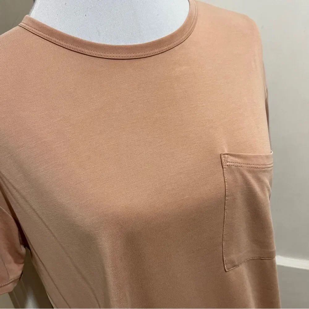 Lush Ultra Soft Men's style Tan Boxy Cropped T-Shirt women's size Small